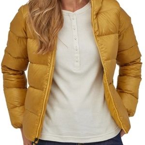 Women's PATAGONIA Raven Rocks Insulated Hooded Jacket (buckwheat gold) listing